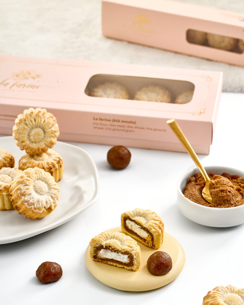 Ma`amoul Tamr & Qishta